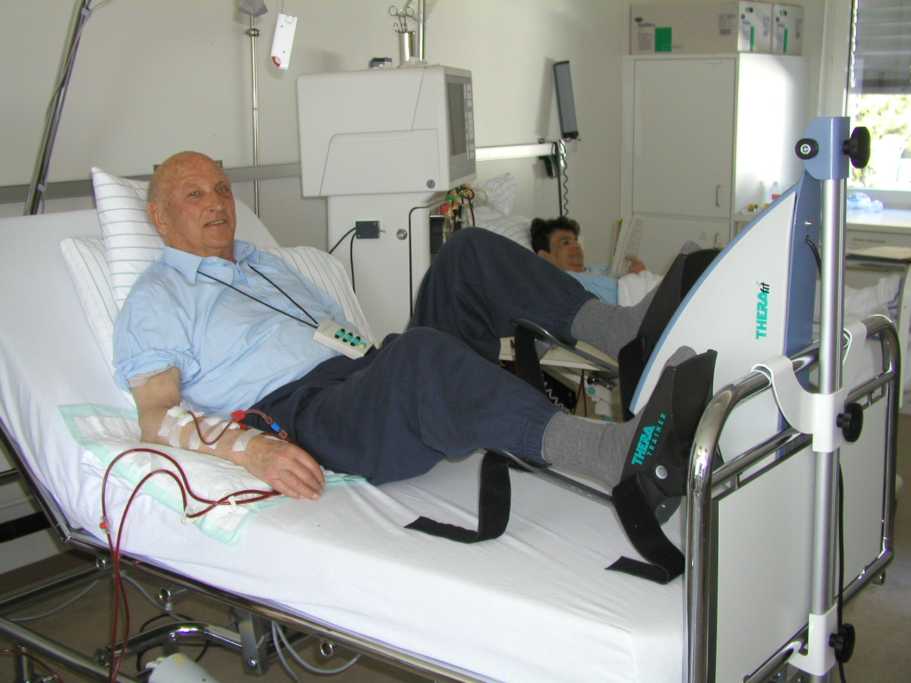 2002: „Fitnesstraining“ an der Dialyse im Kantonsspital