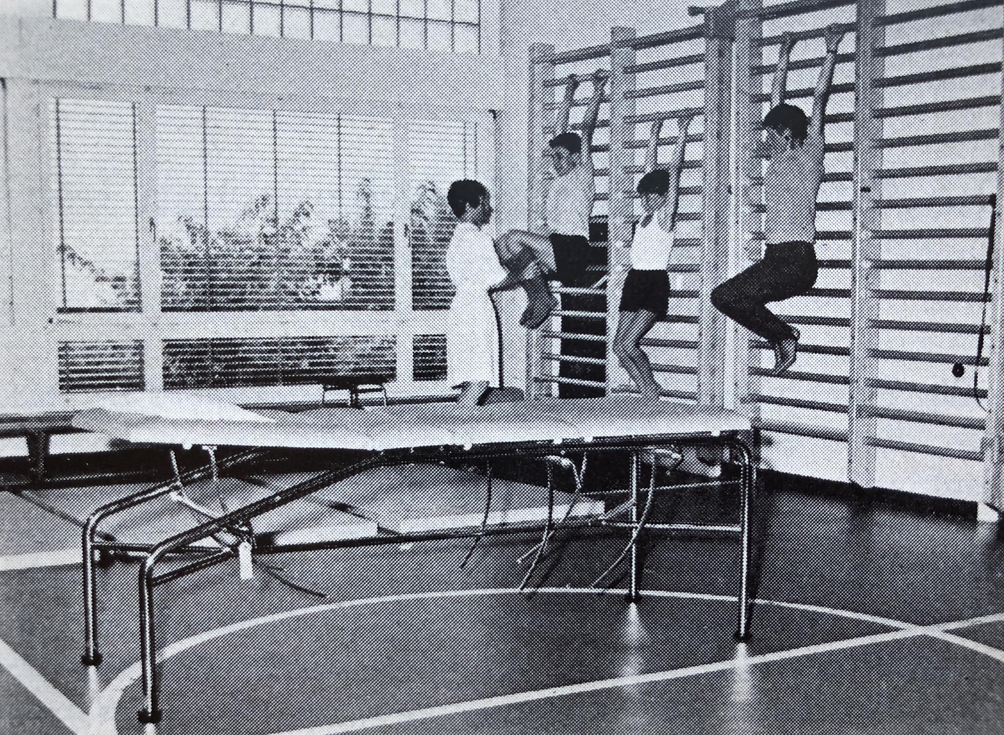 1968: Kantonsspital: Physikalische Therapie, Gymnastiksaal