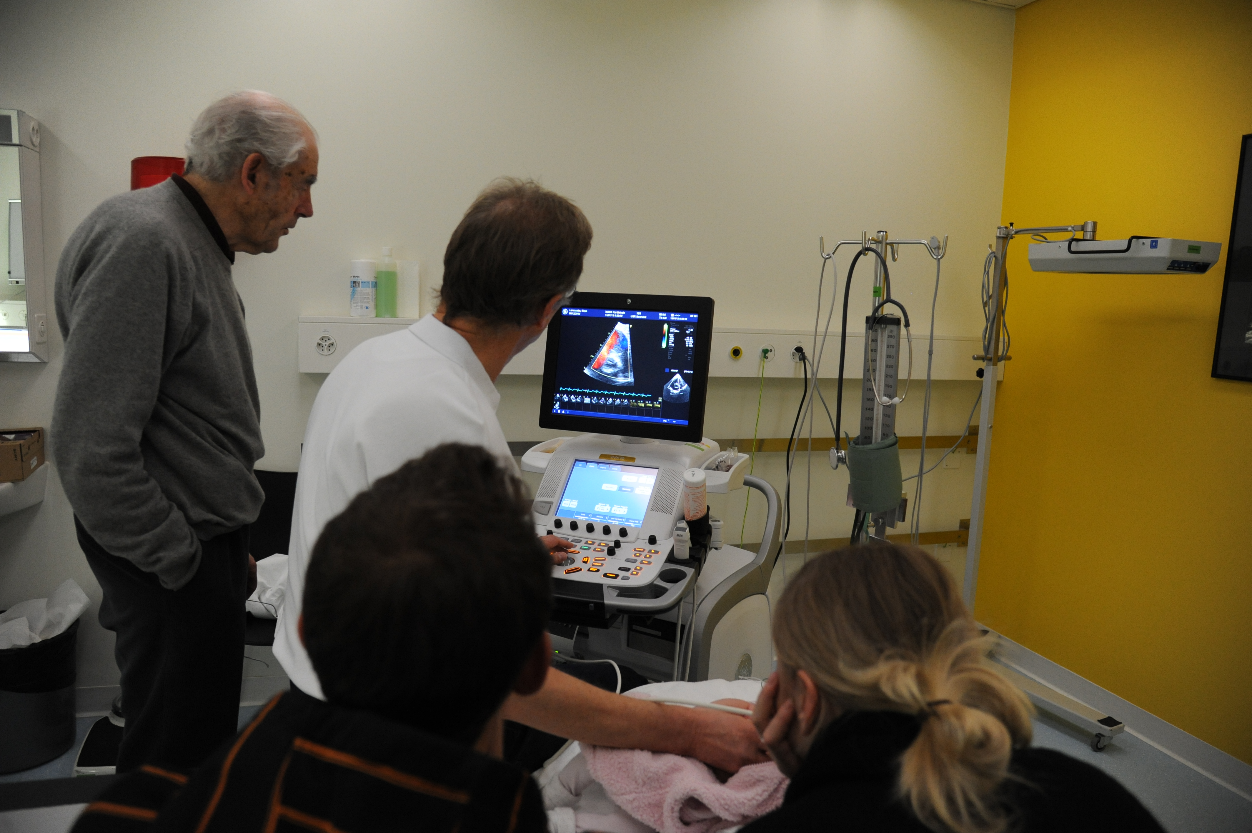 1986: Kantonsspital: Ultraschalluntersuchung am Herzen