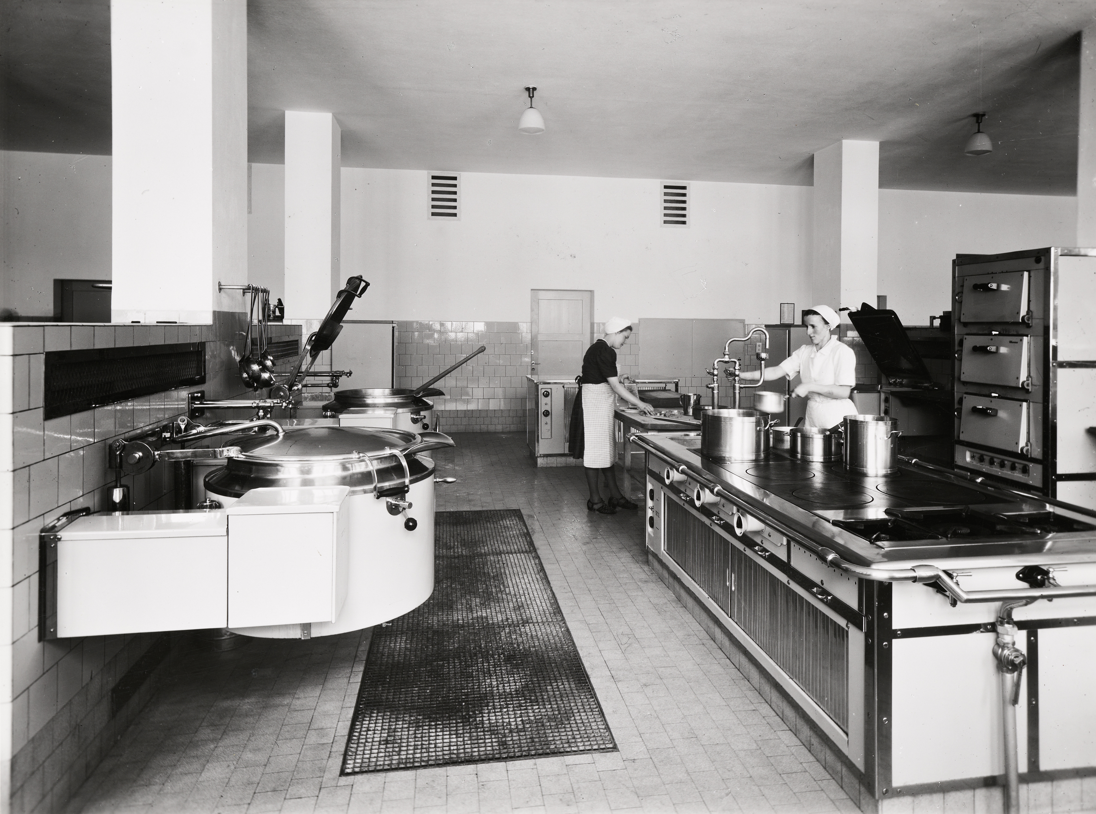 1941: Kantonsspital - die Küche