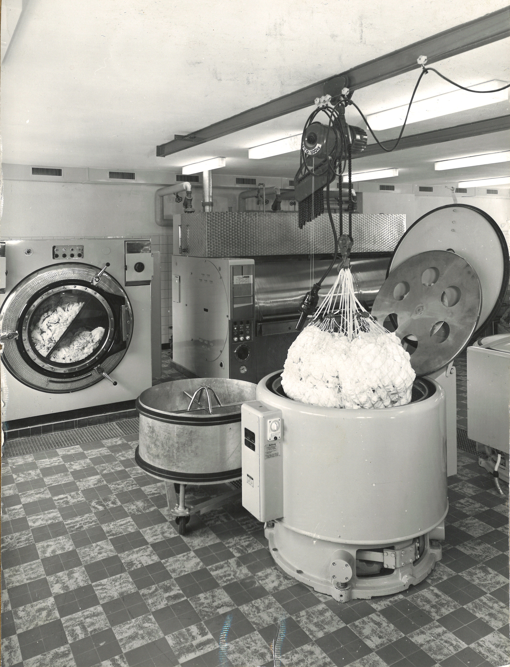 1961: Die neue Wäscherei im Kantonsspital
